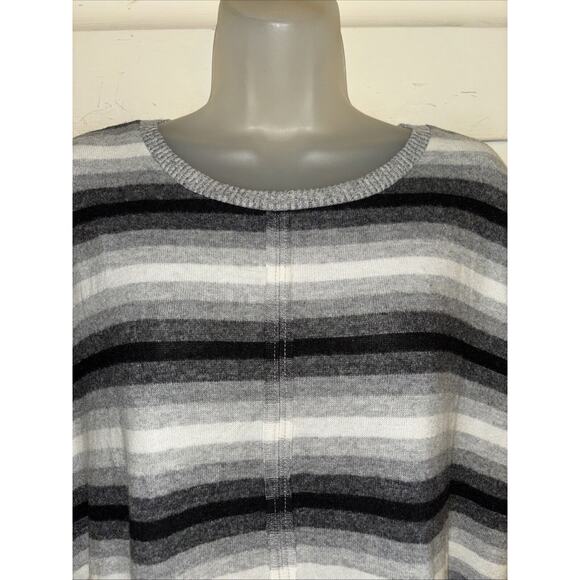 NWT Charlie B Long Sleeve Pullover Sweater Size L - Picture 2 of 9